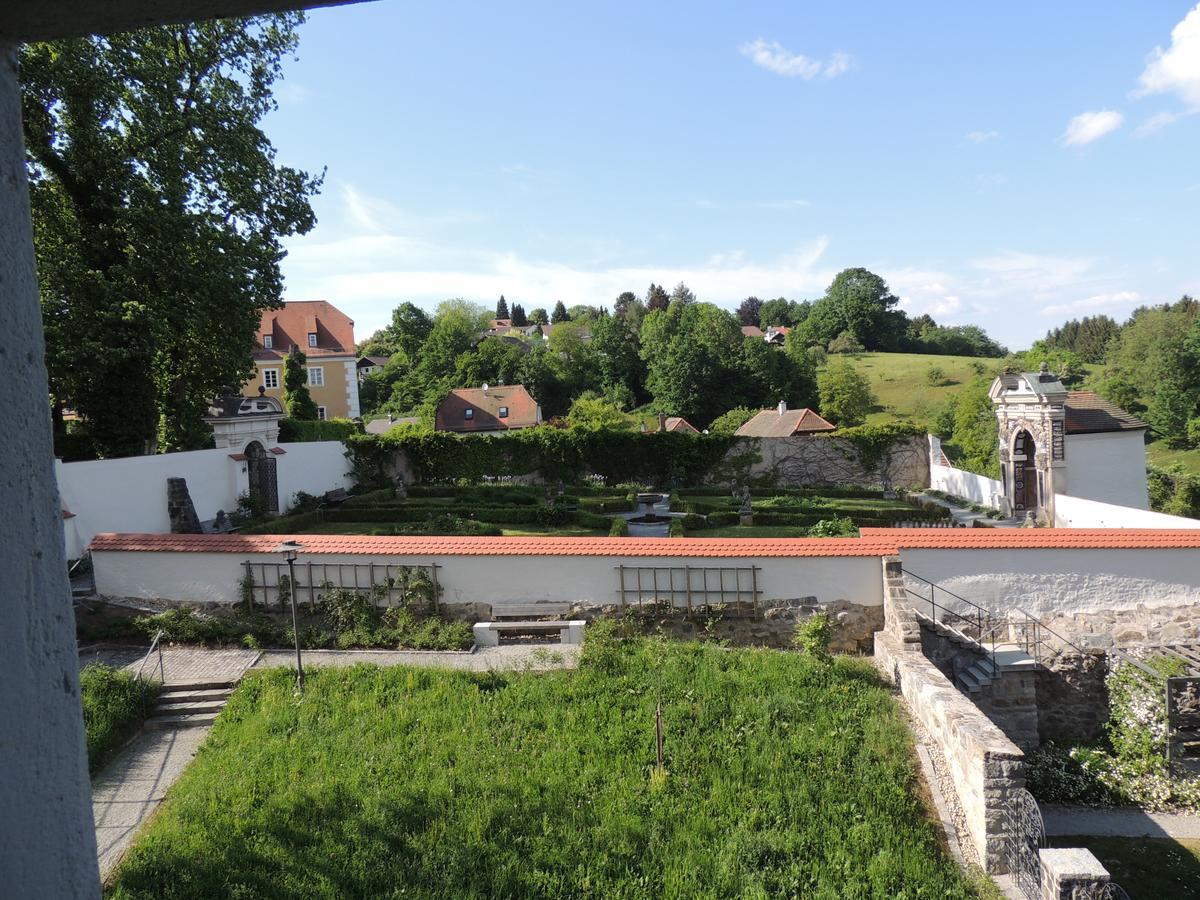 Gaestehaus Maelzerei Auf Schloss Neuburg Am Inn Luaran gambar